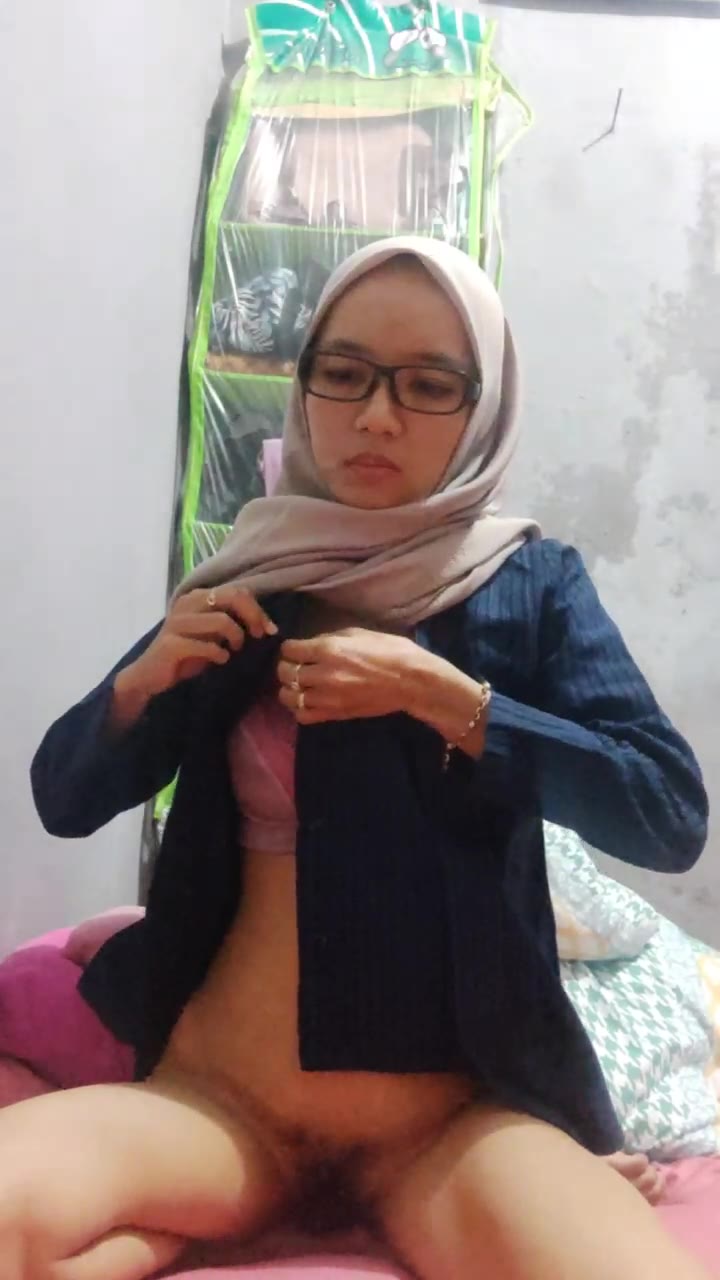 322-Putri Hijab Tocil (3)