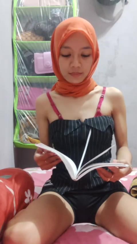 322-Putri Hijab Tocil (4)